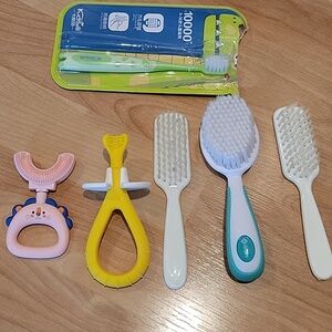 Baby Toothbrush And Hairbrush Bundle New